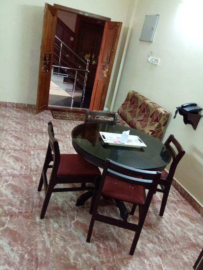 ホテル Anandkrishna Residency Guruvāyūr エクステリア 写真